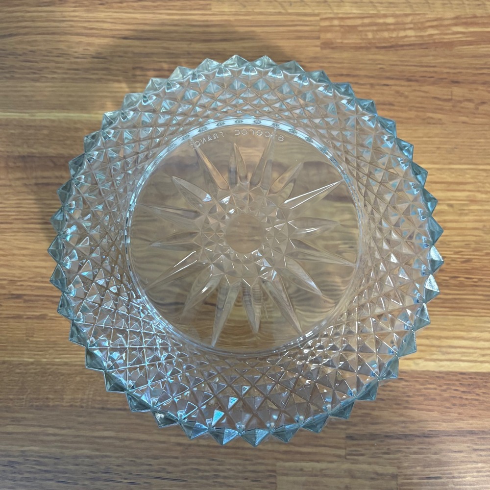 Arcoroc France Glass Serving Bowl Diamond Cut Starburst Pattern Clear‎ 8 inch - Picture 8 of 9